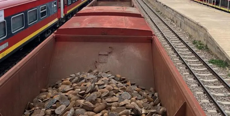 CFM AUMENTOU CAPACIDADE DE TRANSPORTE DE FERRO GUSA PARA MAIS DE 1400 TONELADAS POR SEMANA CFM AUMENTOU CAPACIDADE DE TRANSPORTE DE FERRO GUSA PARA MAIS DE 1400 TONELADAS POR SEMANA