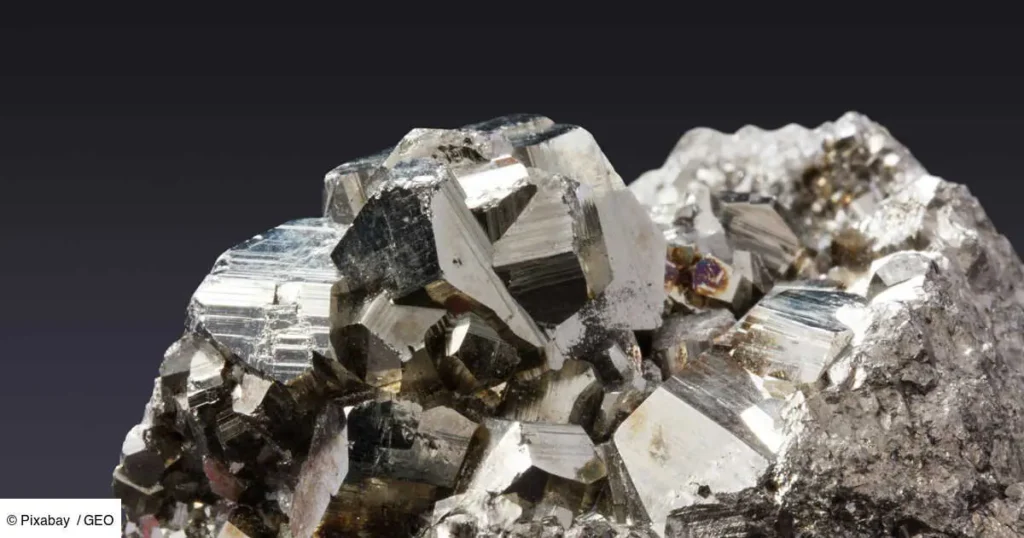 RÚSSIA: DESCOBERTA DE MINERAL COM PROPRIEDADES DE SUPERCONDUTOR NA NATUREZA PODE ABRIR CAMINHO PARA NOVAS TECNOLOGIAS ENERGÉTICAS RÚSSIA: DESCOBERTA DE MINERAL COM PROPRIEDADES DE SUPERCONDUTOR NA NATUREZA PODE ABRIR CAMINHO PARA NOVAS TECNOLOGIAS ENERGÉTICAS