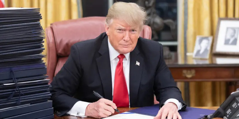 EUA: DONALD TRUMP ASSINA ORDENS EXECUTIVAS PARA RELANÇAR A INDÚSTRIA DO CARVÃO EUA: DONALD TRUMP ASSINA ORDENS EXECUTIVAS PARA RELANÇAR A INDÚSTRIA DO CARVÃO