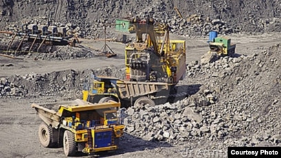 DIAMANTES: EMPRESA DE OMÃ ENTRA NA SOCIEDADE MINEIRA DE CATOCA DIAMANTES: EMPRESA DE OMÃ ENTRA NA SOCIEDADE MINEIRA DE CATOCA