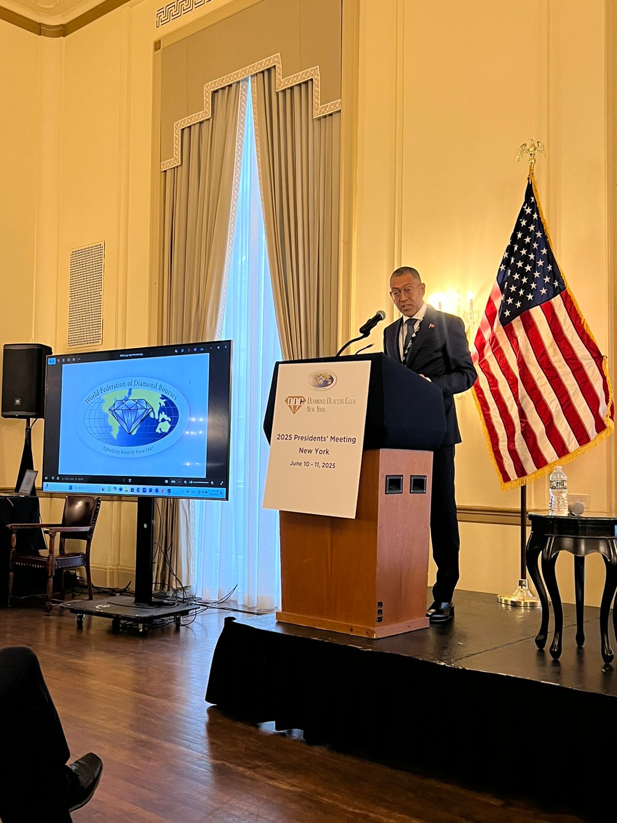 MINISTRO DIAMANTINO AZEVEDO DISCURSOU EM NOVA YORK NA REUNIÃO DA FEDERAÇÃO MUNDIAL DAS BOLSAS DE DIAMANTES MINISTRO DIAMANTINO AZEVEDO DISCURSOU EM NOVA YORK NA REUNIÃO DA FEDERAÇÃO MUNDIAL DAS BOLSAS DE DIAMANTES