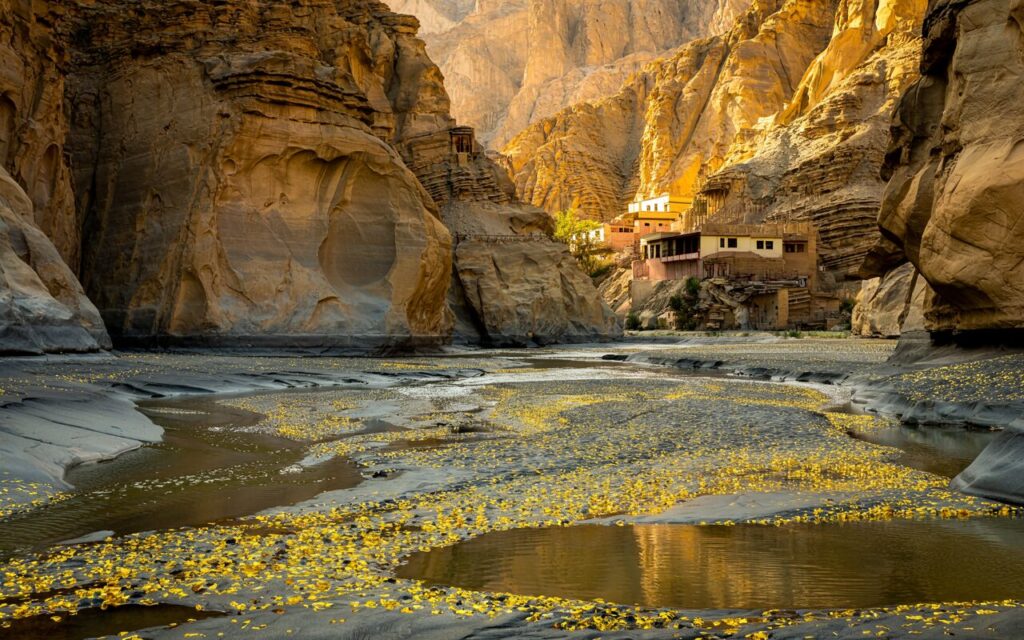 RIO COM OURO AVALIADO EM R$ 1 BILIÃO É DESCOBERTO E PODE MUDAR A HISTÓRIA DO PAQUISTÃO RIO COM OURO AVALIADO EM R$ 1 BILIÃO É DESCOBERTO E PODE MUDAR A HISTÓRIA DO PAQUISTÃO