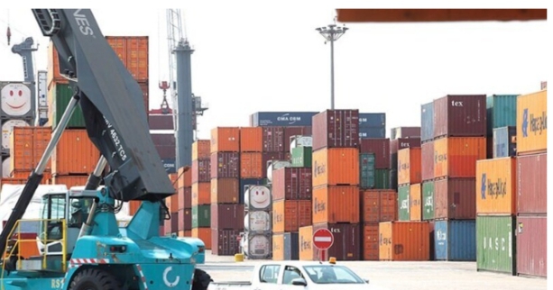 SIC FRUSTRA TENTATIVA DE EXPORTAÇÃO ILEGAL DE MINERAIS E APREENDE 100 CONTENTORES DE QUARTZO SIC FRUSTRA TENTATIVA DE EXPORTAÇÃO ILEGAL DE MINERAIS E APREENDE 100 CONTENTORES DE QUARTZO