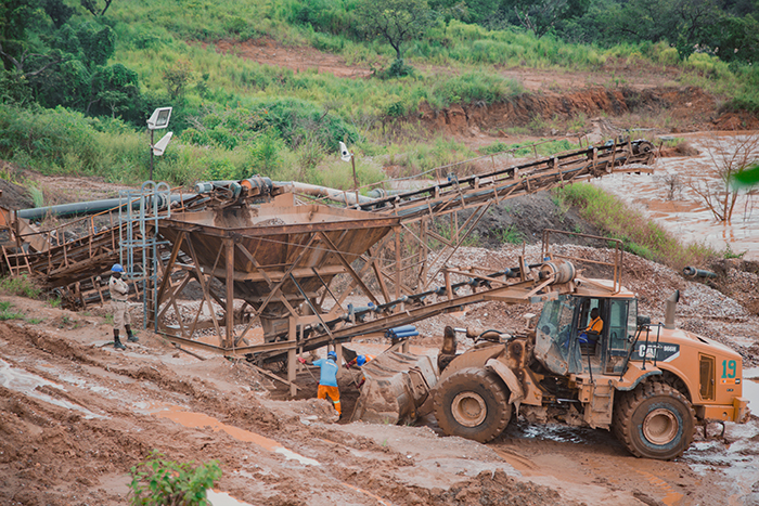 CRISE NO MERCADO INTERNACIONAL: MINA DOS DIAMANTES GIGANTES DE ANGOLA PODE (MESMO) SER VENDIDA CRISE NO MERCADO INTERNACIONAL: MINA DOS DIAMANTES GIGANTES DE ANGOLA PODE (MESMO) SER VENDIDA