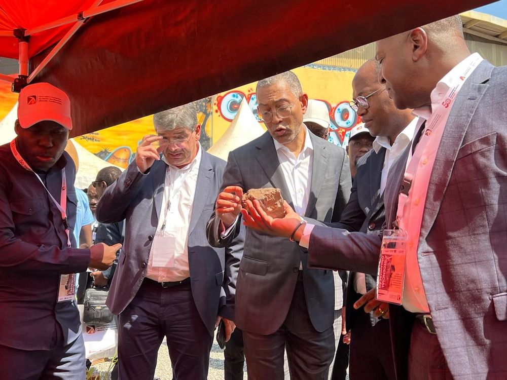 CUANZA-NORTE: MINISTRO DIAMANTINO AZEVEDO APRESENTA OPORTUNIDADES DE INVESTIMENTO DA PROVÍNCIA CUANZA-NORTE: MINISTRO DIAMANTINO AZEVEDO APRESENTA OPORTUNIDADES DE INVESTIMENTO DA PROVÍNCIA