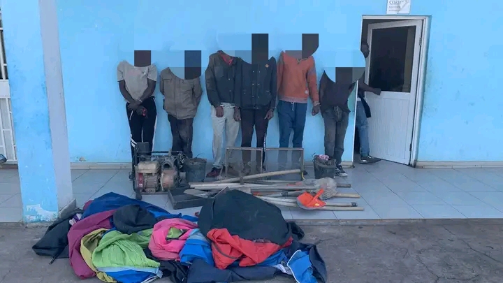 PNA DESMANTELA GRUPO DE GARIMPEIROS IMPLICADOS NA EXPLORAÇÃO ILÍCITA DE MINERAIS ESTRATÉGICOS NO ANDULO PNA DESMANTELA GRUPO DE GARIMPEIROS IMPLICADOS NA EXPLORAÇÃO ILÍCITA DE MINERAIS ESTRATÉGICOS NO ANDULO