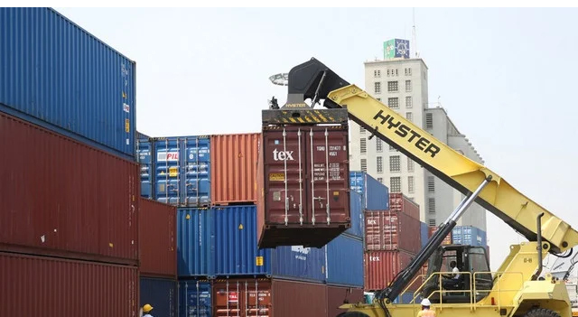 AGT IMPEDE EXPORTAÇÃO ILEGAL DE COBRE NO PORTO DE LUANDA AGT IMPEDE EXPORTAÇÃO ILEGAL DE COBRE NO PORTO DE LUANDA