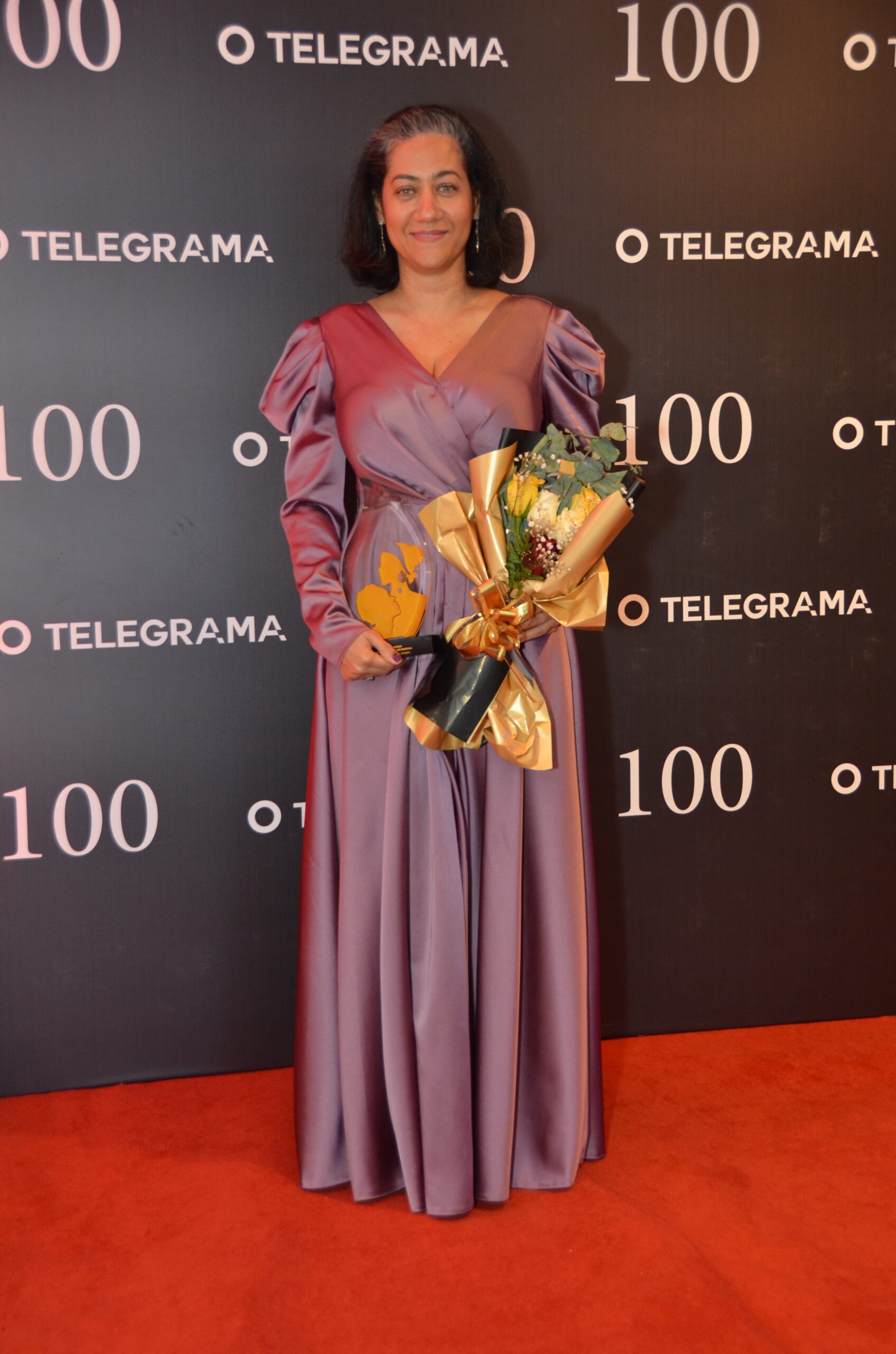 DISTINGUIDA ENTRE 100 MULHERES MAIS INFLUENTES: DJANIRA SANTOS DEDICA PRÉMIO ÀS MULHERES DO SECTOR