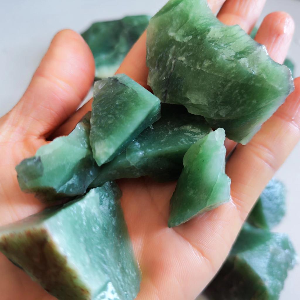 NEM OURO NEM PLATINA: METAL MAIS CARO DO MUNDO CUJO PREÇO NÃO PARA DE SUBIR É A JADEÍTA NEM OURO NEM PLATINA: METAL MAIS CARO DO MUNDO CUJO PREÇO NÃO PARA DE SUBIR É A JADEÍTA