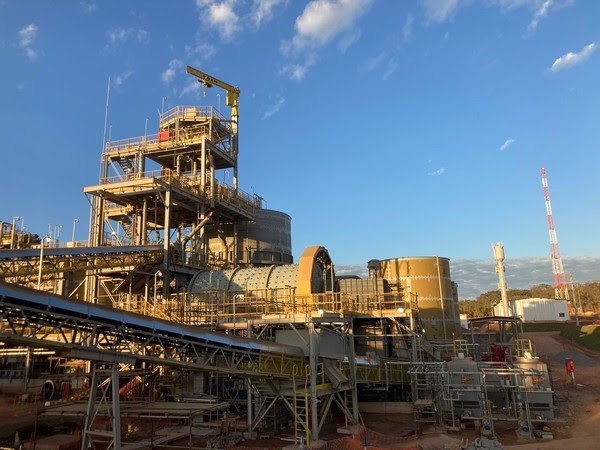 OURO EM CRIXÁS: MINERADORA CANADIANA COMPRA MINA POR US$ 76 MILHÕES OURO EM CRIXÁS: MINERADORA CANADIANA COMPRA MINA POR US$ 76 MILHÕES