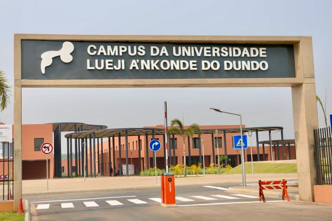 FINANCIADO PELA ENDIAMA: PRESIDENTE JOÃO LOURENÇO INAUGURA MODERNO CAMPUS DA UNIVERSIDADE LUEJI A’NKONDE NO DUNDO FINANCIADO PELA ENDIAMA: PRESIDENTE JOÃO LOURENÇO INAUGURA MODERNO CAMPUS DA UNIVERSIDADE LUEJI A’NKONDE NO DUNDO