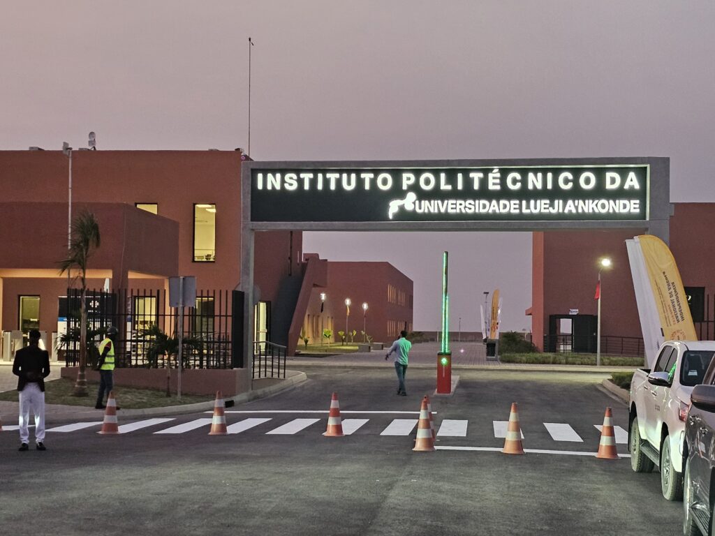 FINANCIADO PELA SODIAM-EP: PRESIDENTE JOÃO LOURENÇO INAUGUROU INSTITUTO POLITÉCNICO DA UNIVERSIDADE LUEJI A’NKONDE EM SAURIMO FINANCIADO PELA SODIAM-EP: PRESIDENTE JOÃO LOURENÇO INAUGUROU INSTITUTO POLITÉCNICO DA UNIVERSIDADE LUEJI A’NKONDE EM SAURIMO
