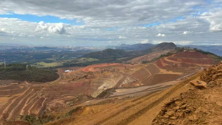 BRASIL: PREFEITOS DEFENDEM REGRAS RÍGIDAS PARA GARANTIR UTILIZAÇÃO CORRECTA DE RECURSOS DA MINERAÇÃO BRASIL: PREFEITOS DEFENDEM REGRAS RÍGIDAS PARA GARANTIR UTILIZAÇÃO CORRECTA DE RECURSOS DA MINERAÇÃO