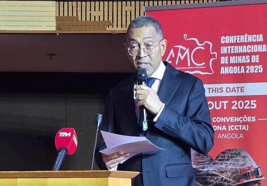 MIREMPET LANÇA CADASTRO MINEIRO DIGITAL DE ANGOLA MIREMPET LANÇA CADASTRO MINEIRO DIGITAL DE ANGOLA