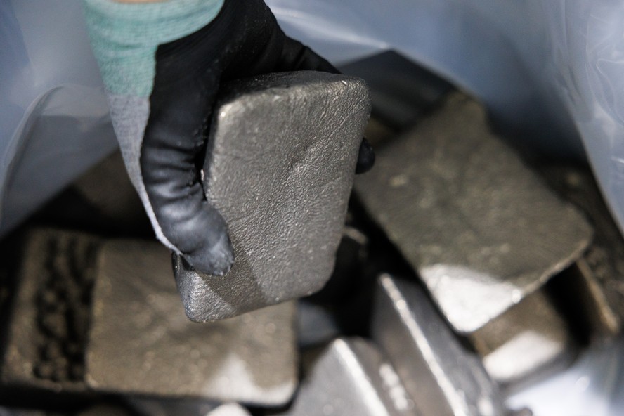 O QUE SÃO TERRAS-RARAS? ENTENDA COMO É A EXTRACÇÃO DESSES MINERAIS E POR QUE SE TORNARAM TÃO COBIÇADOS NO MUNDO O QUE SÃO TERRAS-RARAS? ENTENDA COMO É A EXTRACÇÃO DESSES MINERAIS E POR QUE SE TORNARAM TÃO COBIÇADOS NO MUNDO