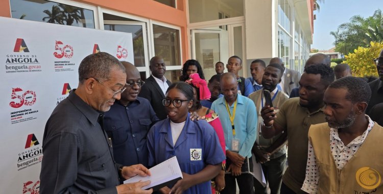 BENGUELA: ESTUDANTE DE 17 ANOS CRIA ROBÓ ECOLÓGICO E GANHA BOLSA DE ESTUDOS DO MIREMPET