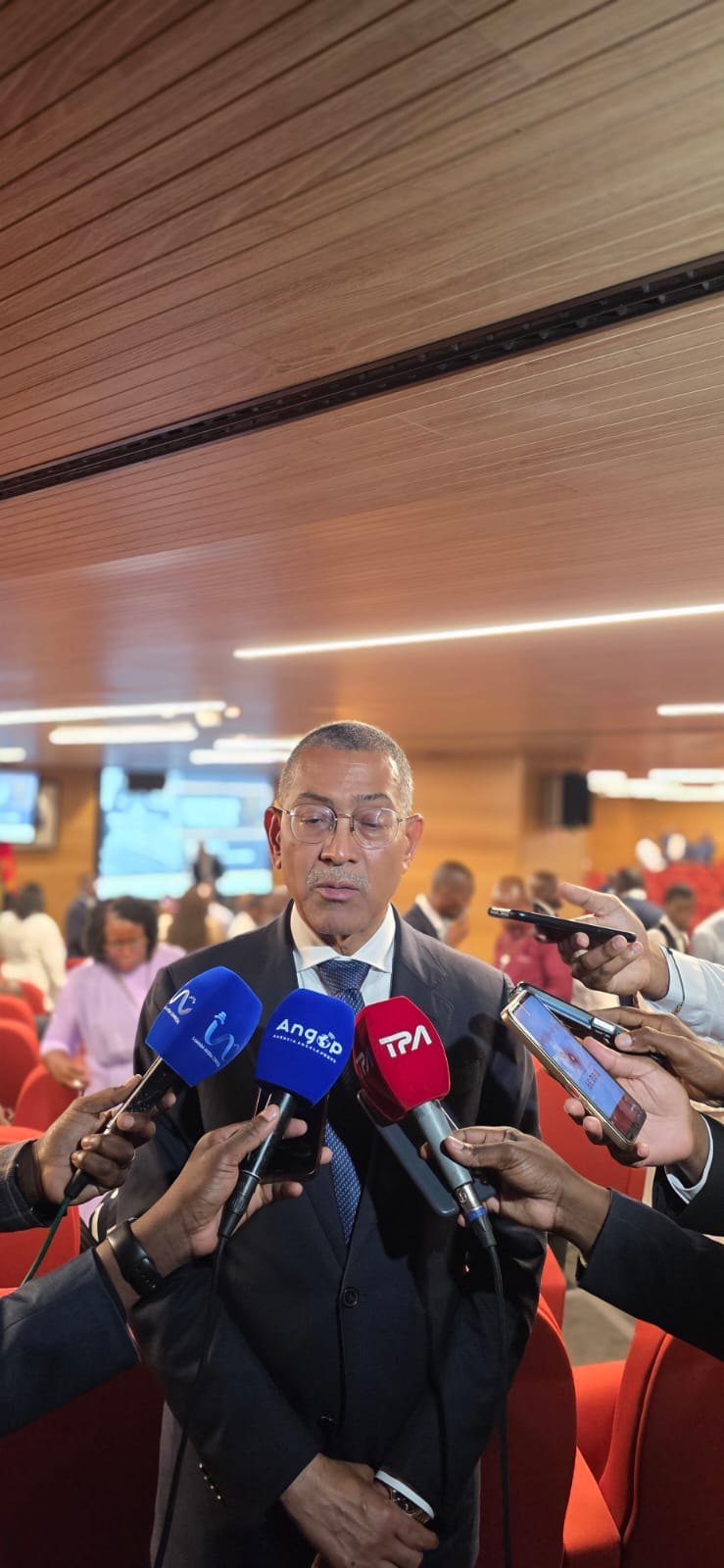 MIREMPET ANALISA BOA EXECUÇÃO DOS PROJECTOS ESTRUTURANTES DO SECTOR MIREMPET ANALISA BOA EXECUÇÃO DOS PROJECTOS ESTRUTURANTES DO SECTOR