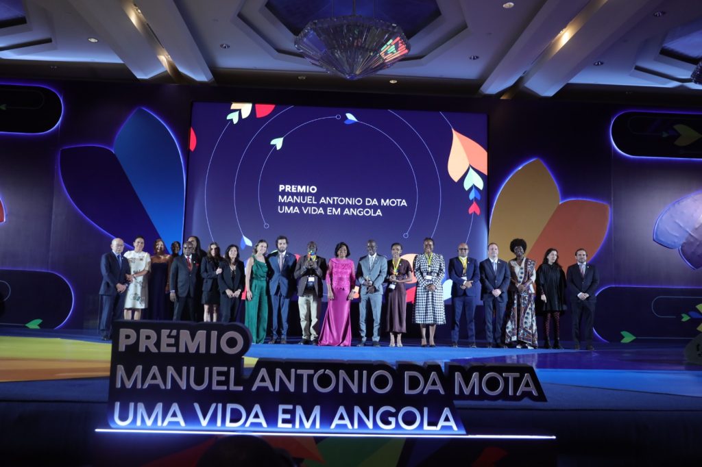 ABERTAS CANDIDATURAS AO PRÉMIO MANUEL ANTÓNIO DA MOTA ABERTAS CANDIDATURAS AO PRÉMIO MANUEL ANTÓNIO DA MOTA