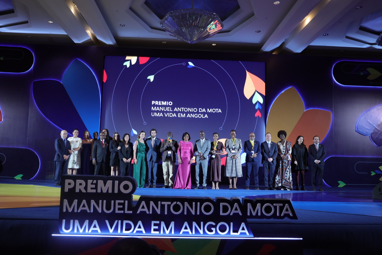 ABERTAS CANDIDATURAS AO PRÉMIO MANUEL ANTÓNIO DA MOTA ABERTAS CANDIDATURAS AO PRÉMIO MANUEL ANTÓNIO DA MOTA
