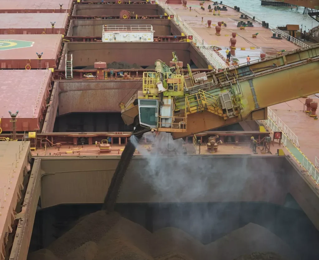 COMO O BRASIL SE MANTÉM COMPETITIVO NA GEOPOLÍTICA DO MINÉRIO DE FERRO?