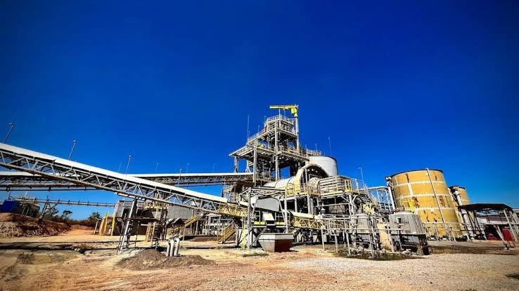 AURA MINERAL ADQUIRE 100% DA GOIANA MINERAÇÃO SERRA GRANDE POR US$ 76 MILHÕES