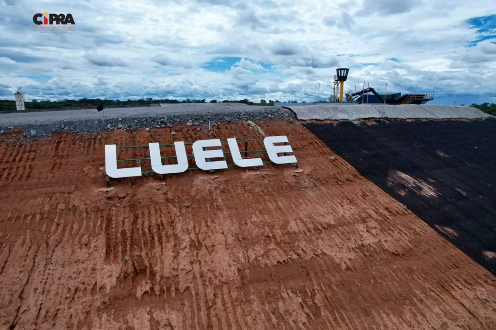 SEGUNDA MAIOR MINA DE DIAMANTES DE ANGOLA CONQUISTA TRIPLA CERTIFICAÇÃO INTERNACIONAL ISO SEGUNDA MAIOR MINA DE DIAMANTES DE ANGOLA CONQUISTA TRIPLA CERTIFICAÇÃO INTERNACIONAL ISO