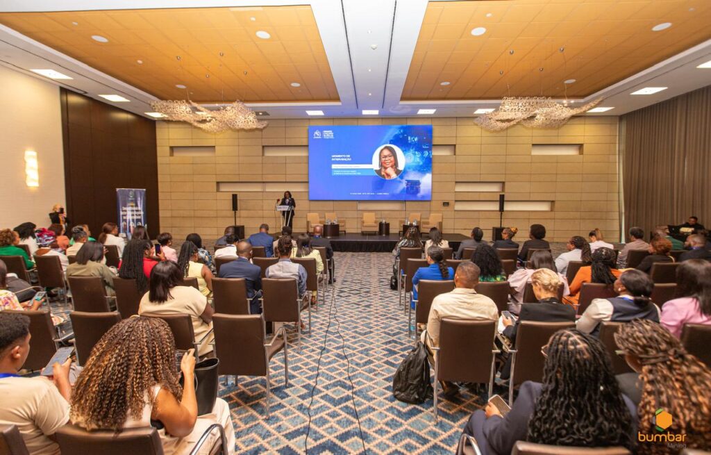 ANGOLA REFLECTE SOBRE REVOLUÇÃO 4.0 NA MINERAÇÃO: 4.ª EDIÇÃO DO FÓRUM MULHER NA INDÚSTRIA EXTRACTIVA ANGOLA REFLECTE SOBRE REVOLUÇÃO 4.0 NA MINERAÇÃO: 4.ª EDIÇÃO DO FÓRUM MULHER NA INDÚSTRIA EXTRACTIVA