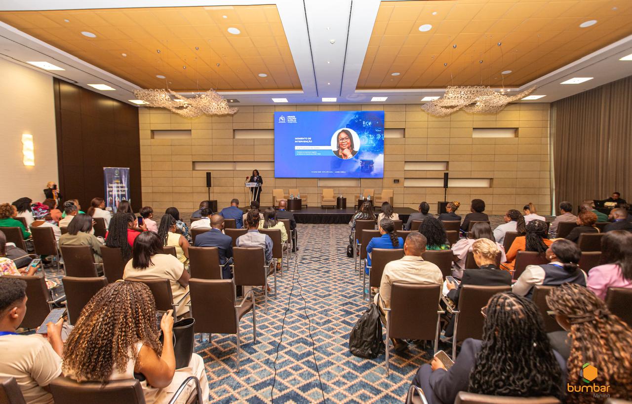 ANGOLA REFLECTE SOBRE REVOLUÇÃO 4.0 NA MINERAÇÃO: 4.ª EDIÇÃO DO FÓRUM  MULHER NA INDÚSTRIA EXTRACTIVA
