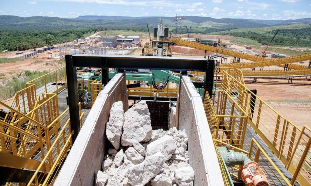MINERAÇÃO DE TERRAS RARAS EXIGE TEMPO E ALTO INVESTIMENTO NO BRASIL MINERAÇÃO DE TERRAS RARAS EXIGE TEMPO E ALTO INVESTIMENTO NO BRASIL