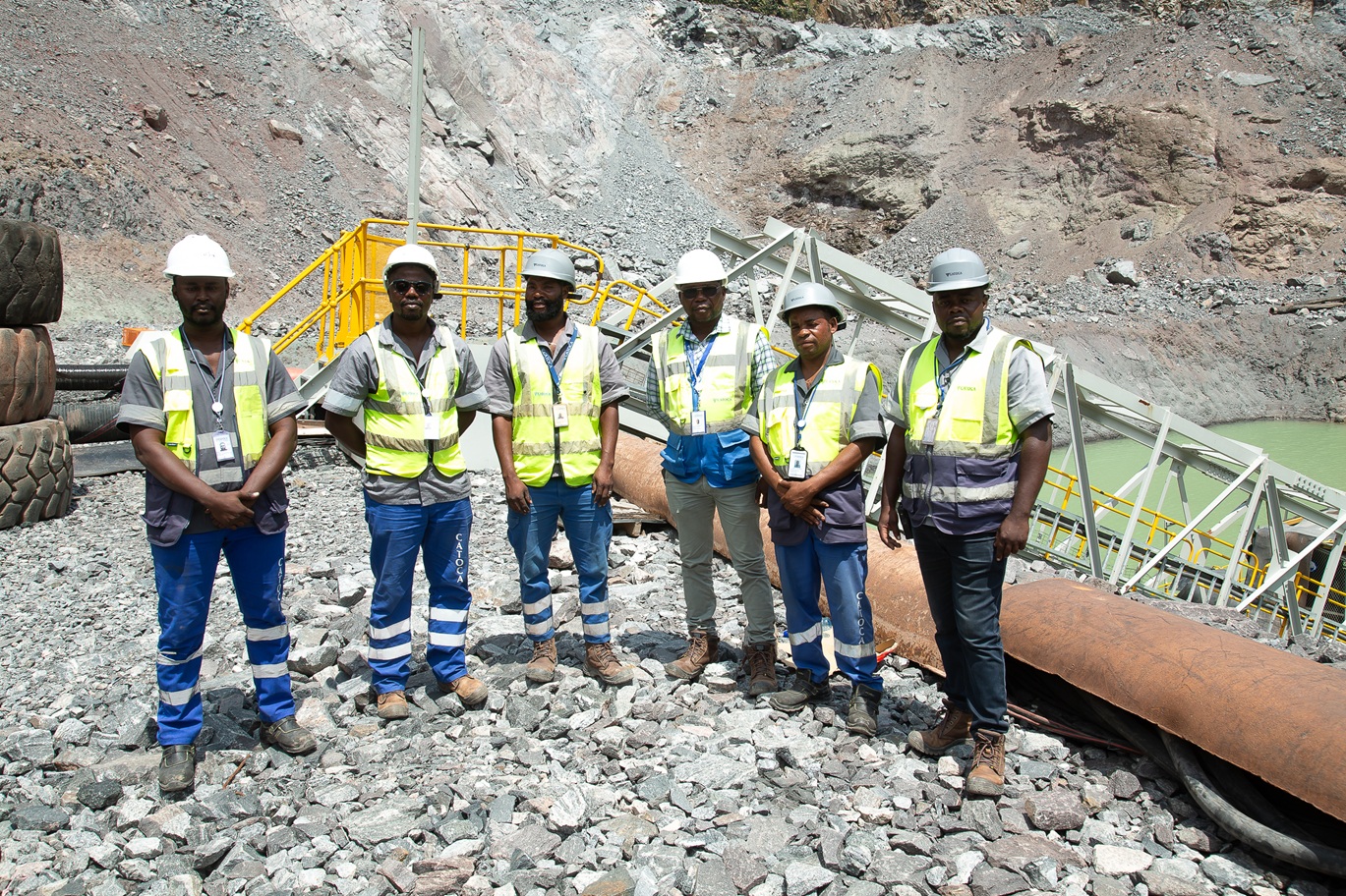 CARTA À TODOS OS PROFISSIONAIS DA MINERAÇÃO: DO SABER À EXTRACÇÃO