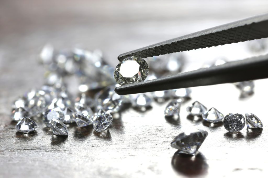 FRACA PROCURA POR DIAMANTES ESTÁ A AFECTAR A ECONOMIA NAMIBIANA FRACA PROCURA POR DIAMANTES ESTÁ A AFECTAR A ECONOMIA NAMIBIANA