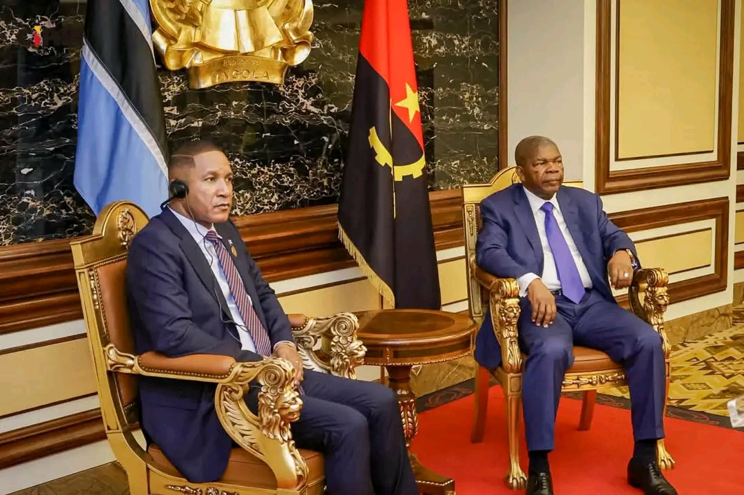 PRESIDENTE JOÃO LOURENÇO MOSTRA INTERESSE DE VER ANGOLA NO QUADRO ACCIONISTA DA DE BEERS PRESIDENTE JOÃO LOURENÇO MOSTRA INTERESSE DE VER ANGOLA NO QUADRO ACCIONISTA DA DE BEERS