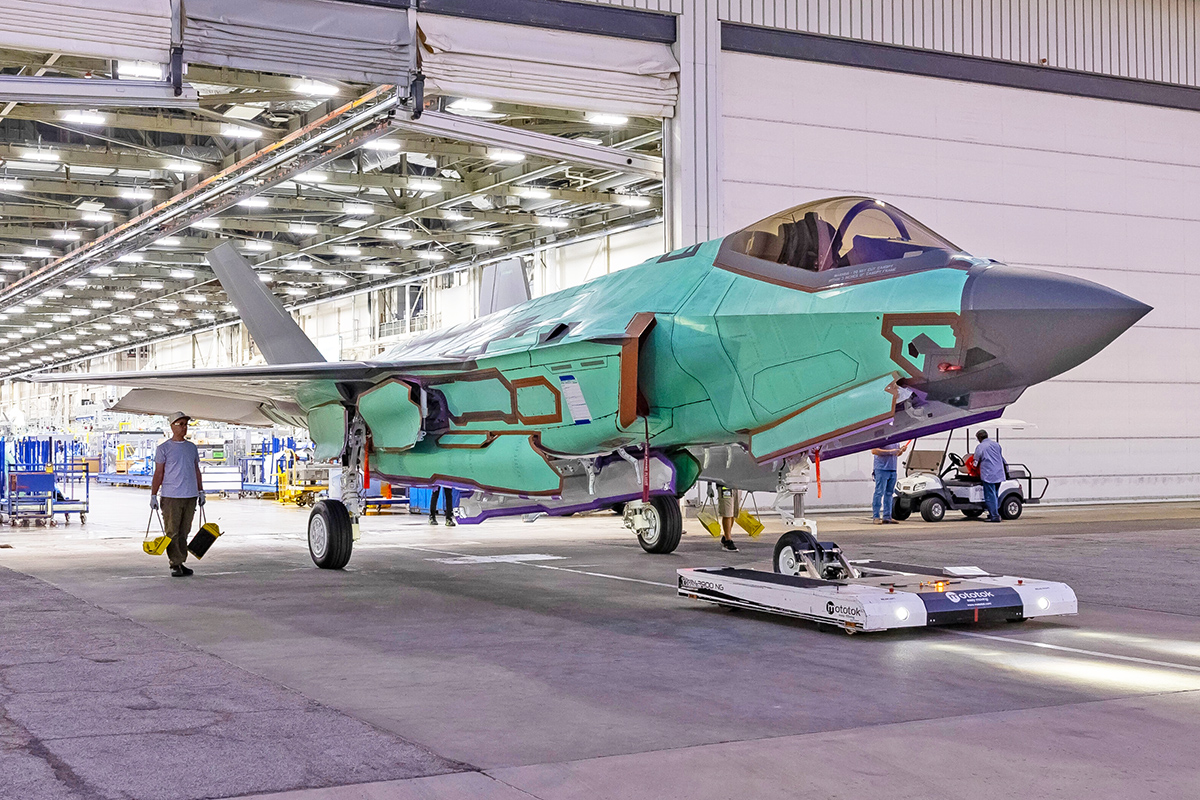 PENTÁGONO ANUNCIA COMPRA DE TERRAS RARAS EXTRAÍDA NO BRASIL USADAS NA PRODUÇÃO DE CAÇAS F-35 PENTÁGONO ANUNCIA COMPRA DE TERRAS RARAS EXTRAÍDA NO BRASIL USADAS NA PRODUÇÃO DE CAÇAS F-35